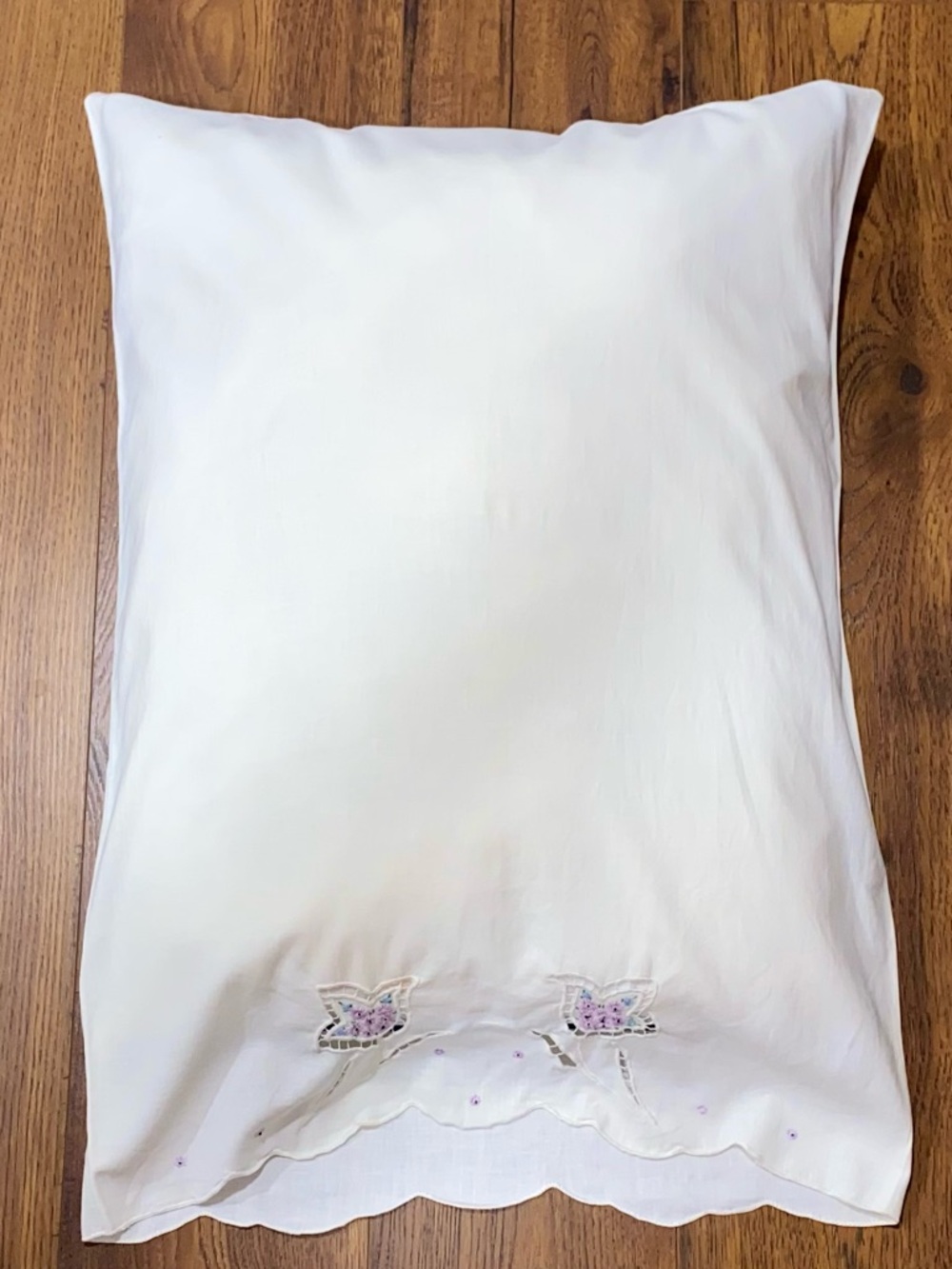 Vintage Cottagecore White Pillowcase with Lavender Floral Embroidery - Picture 2 of 10